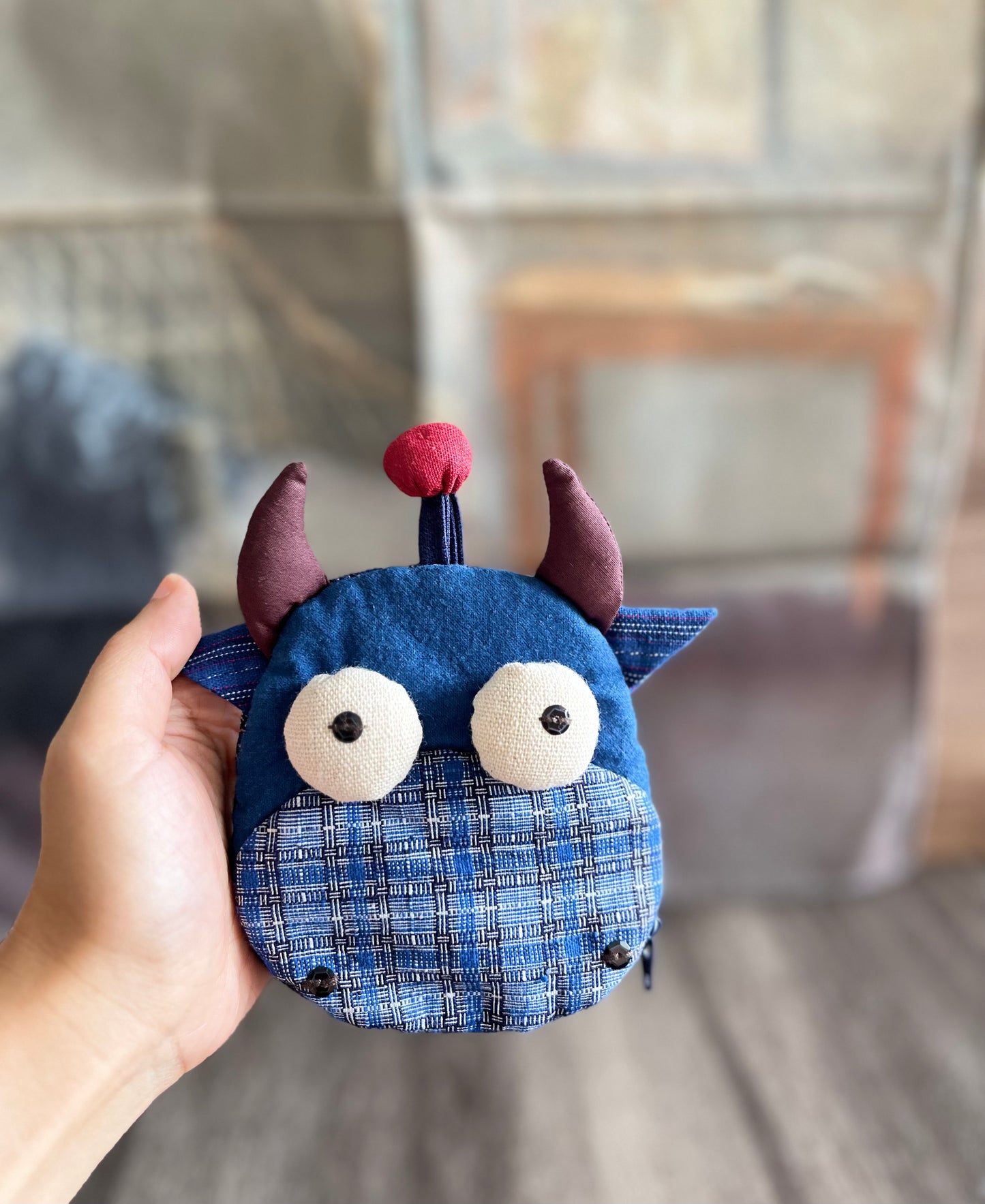 Indigo plaid woven fabric calf coin pouch. Pretty calf shape patchwork key / card pouch, perfect bag charm for you!