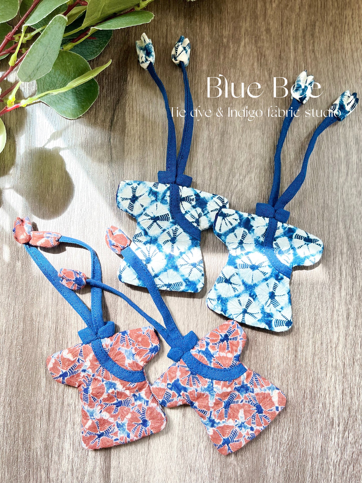 Tie dye Qipao dress-shape key pouch, cloth key case, key ring. A pretty gift for your mom, wife and girlfriend!