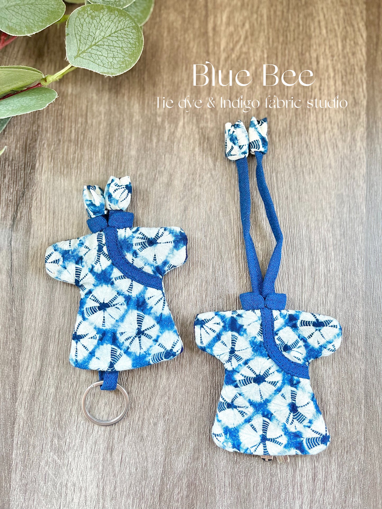 Tie dye Qipao dress-shape key pouch, cloth key case, key ring. A pretty gift for your mom, wife and girlfriend!