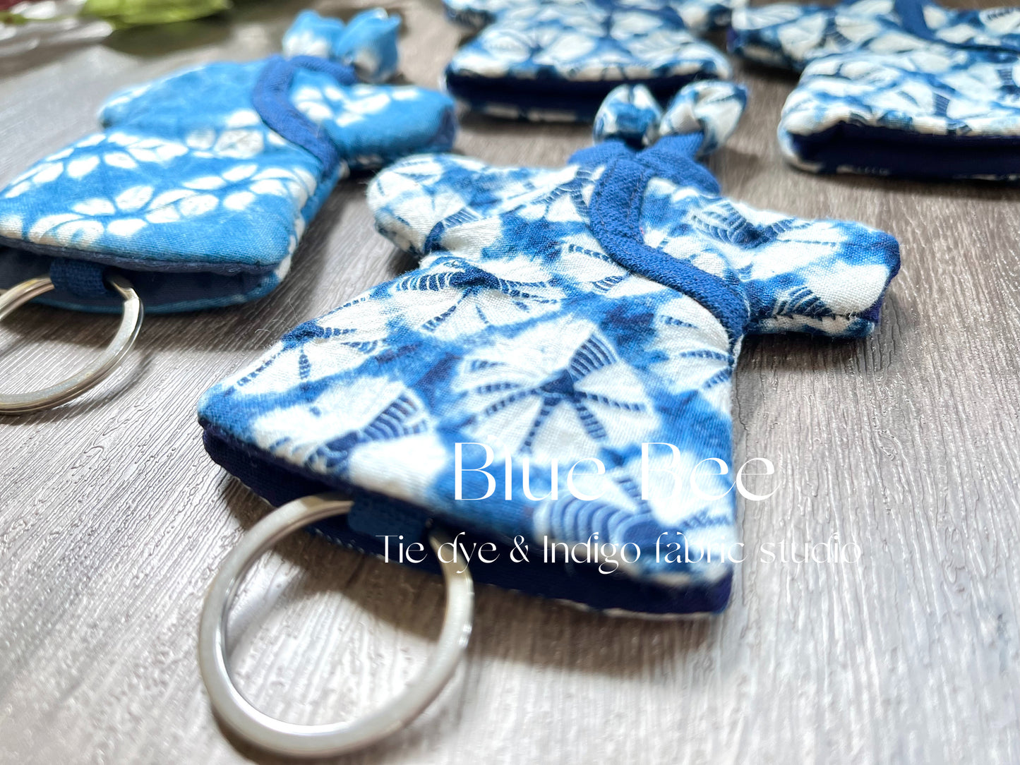 Tie dye Qipao dress-shape key pouch, cloth key case, key ring. A pretty gift for your mom, wife and girlfriend!