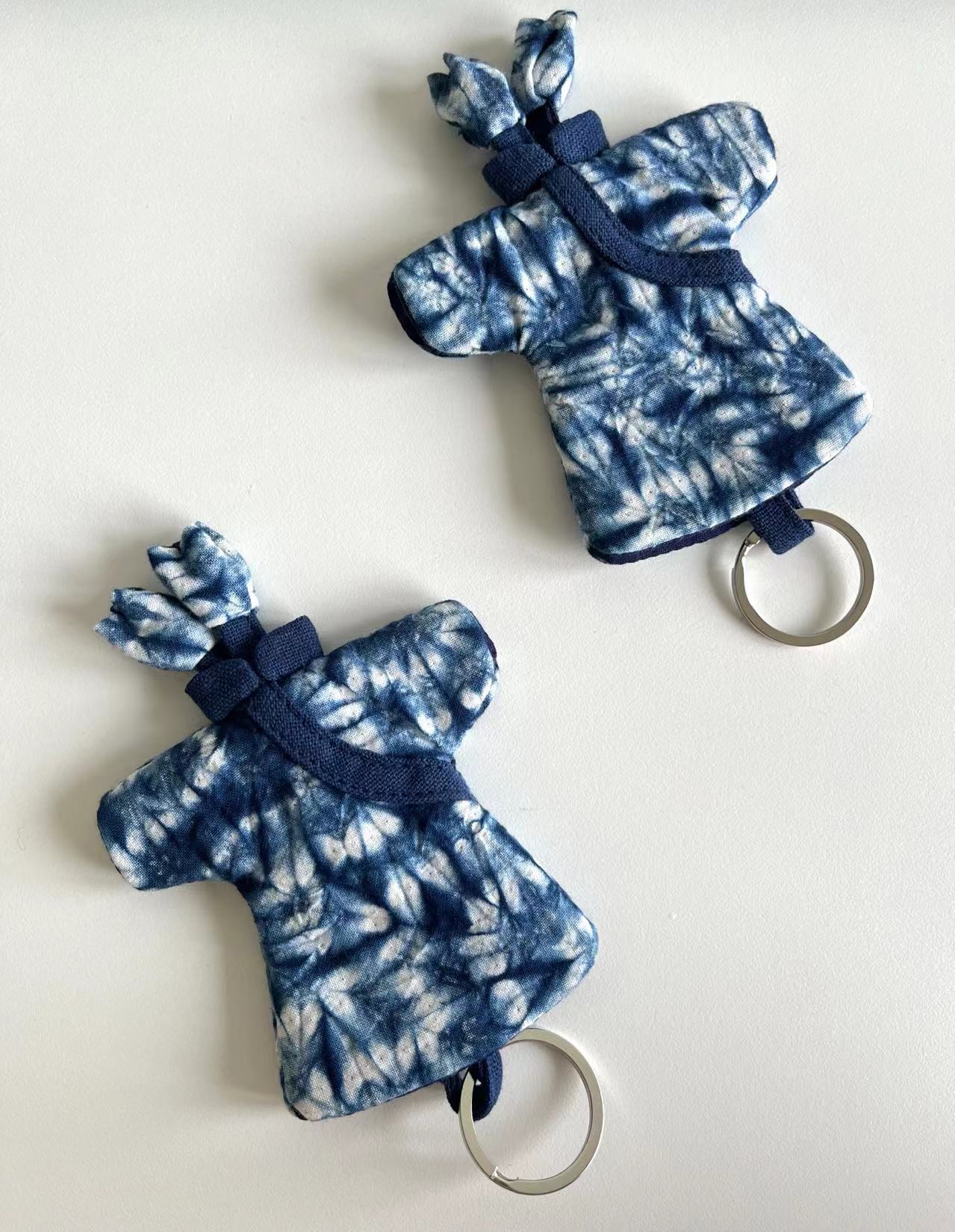Tie dye Qipao dress-shape key pouch, cloth key case, key ring. A pretty gift for your mom, wife and girlfriend!