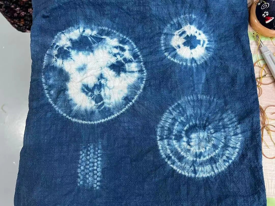 Natural indigo tie dye tote bag/ cushion cover workshop (Oct 26-27, 2024). Spend interesting and artistic handicraft time with us!