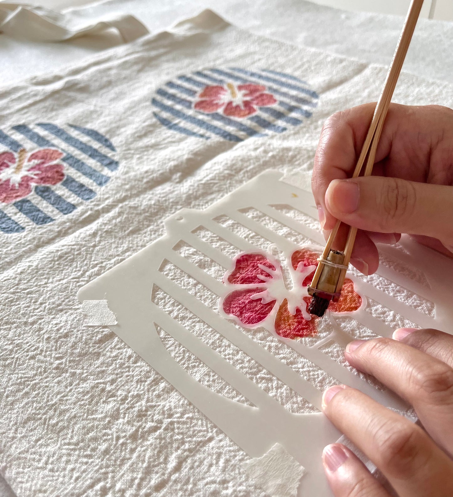 Eco-Friendly Creative Natural Dye Workshops at The Art Faculty! Natural Plant Paste Painting Tote Bag & Pouch Workshop and Indigo Tie Dye Silk Scarf Workshop in November.