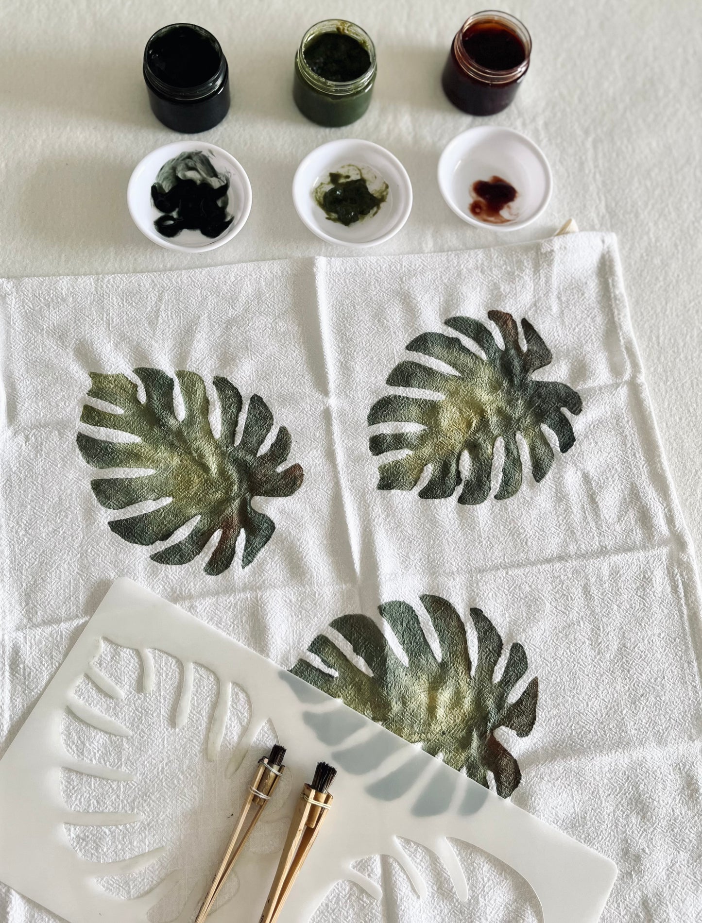 Eco-Friendly Creative Natural Dye Workshops at The Art Faculty! Natural Plant Paste Painting Tote Bag & Pouch Workshop and Indigo Tie Dye Silk Scarf Workshop in November.