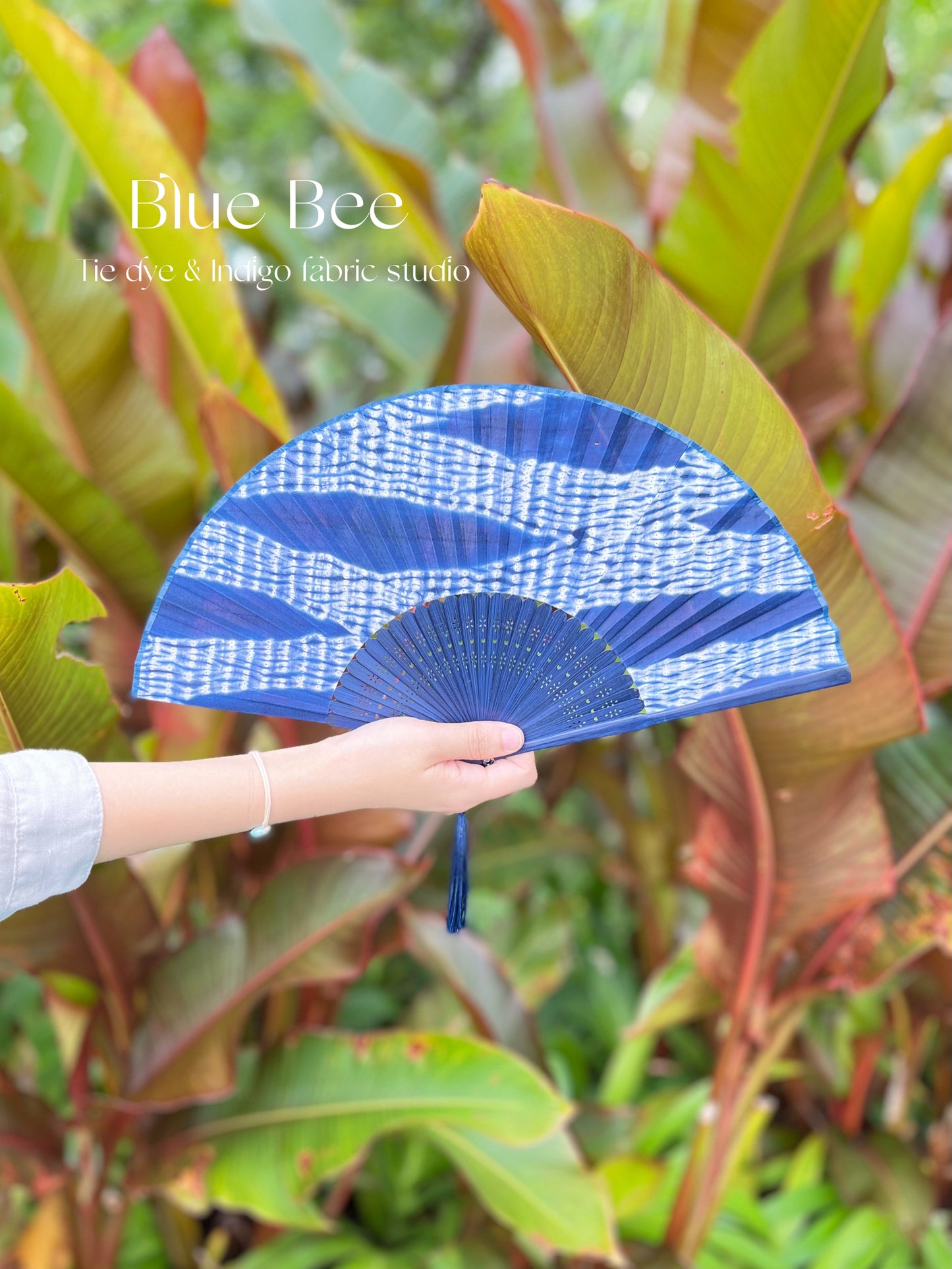 Elegant ripple tie dye folding fan. Classic indigo shibori dyed hand fan for summer outdoors. 21cm*3cm.