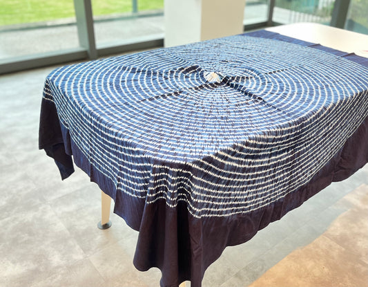 Indigo tie dye square tapestry with growth ring art. Rounded arcs table linen, tablecloth, blue theme wall hanging, 140*140cm.