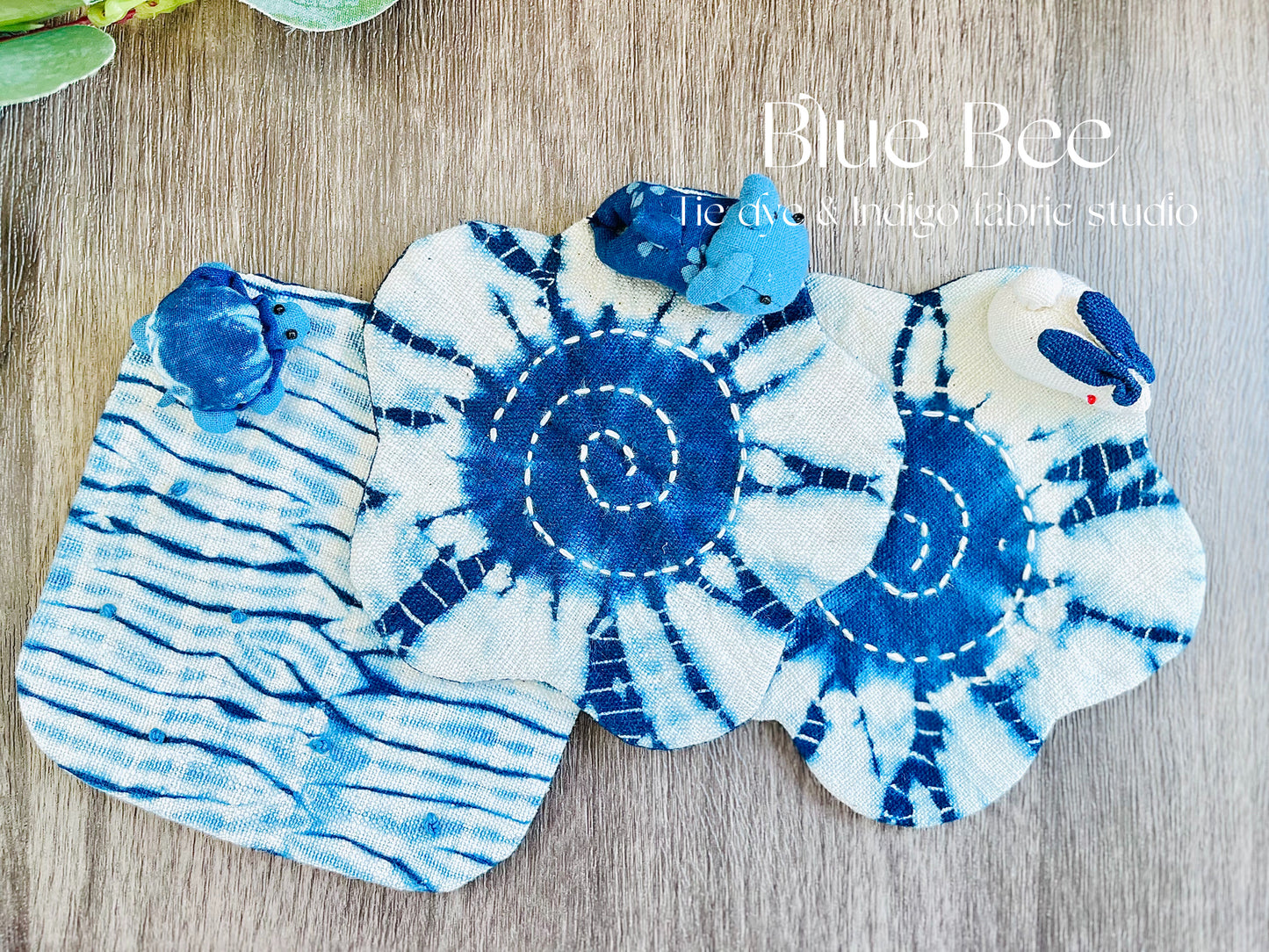 Pretty turtle / bunny / puppy hand-sewing coasters. Tie dye textiles animal, pet coasters. A lovely birthday gift for friends!