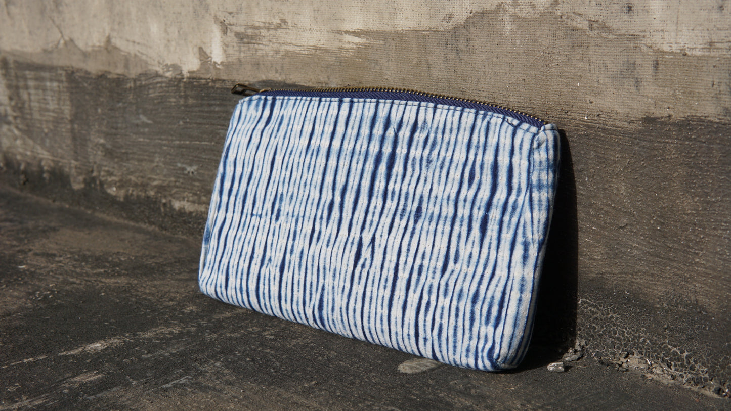 Delicate indigo shibori tie dye pouch/ long wallet with multifunctional design. Practical and unique handmade purse in size 24cm*12cm.