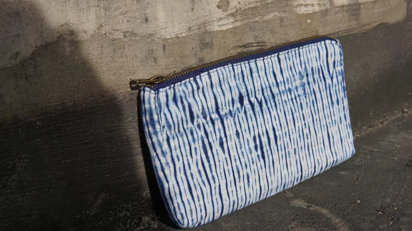 Delicate indigo shibori tie dye pouch/ long wallet with multifunctional design. Practical and unique handmade purse in size 24cm*12cm.