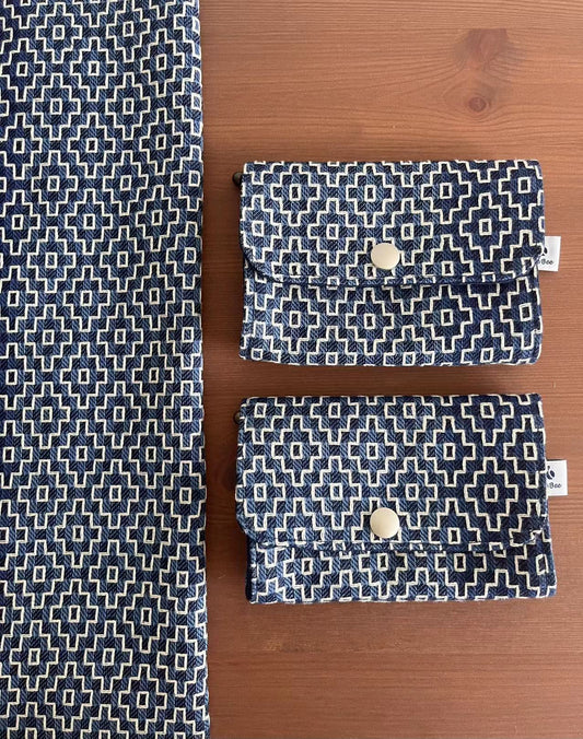 Indigo geometric sashiko zipper snap card/ coin/ keys pouch. Multifunctional snap wallet in handmade indigo fabric