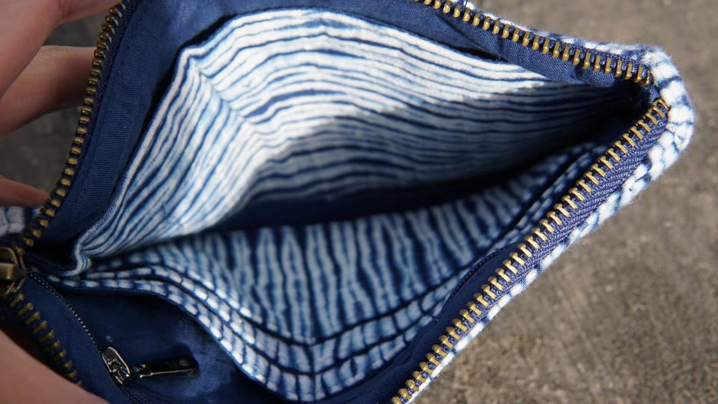 Delicate indigo shibori tie dye pouch/ long wallet with multifunctional design. Practical and unique handmade purse in size 24cm*12cm.