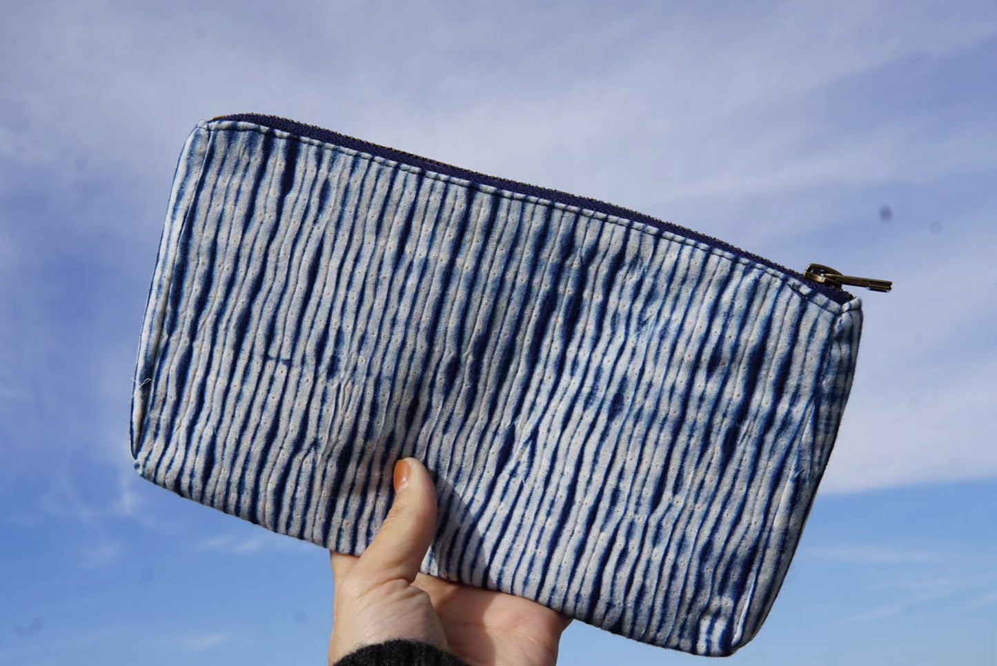 Delicate indigo shibori tie dye pouch/ long wallet with multifunctional design. Practical and unique handmade purse in size 24cm*12cm.