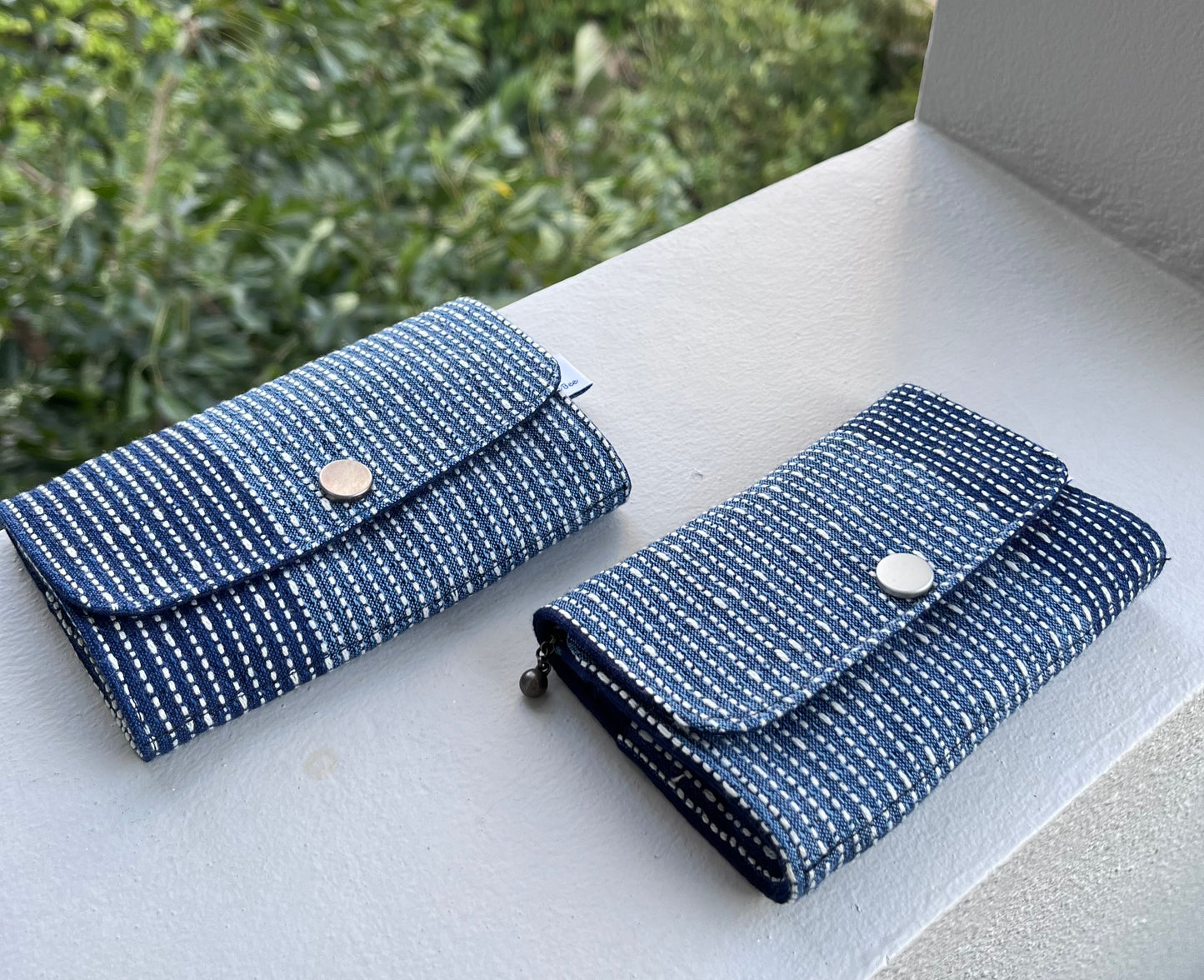 Indigo sashiko embroidery zipper snap card/ coin/ keys pouch. Multifunctional snap wallet in beautiful handmade indigo fabric.